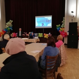 W Miejskim Ośrodku Kultury w Porębie odbyło się spotkanie informacyjne w ramach programu „Czyste Powietrze”. (4)