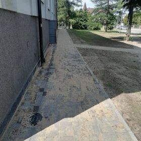 MOK remont odwodnienia i chodnika (1)